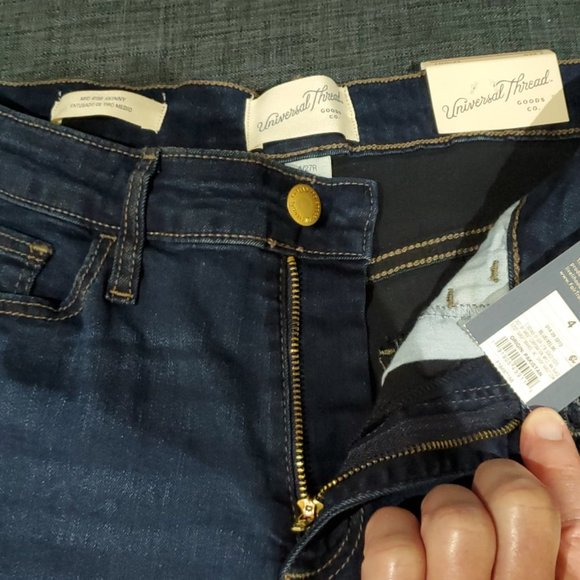 UP TO 50% OFF!! Mid-Rise Size 4 Skinny Jeans Waist 27 - Picture 3 of 8